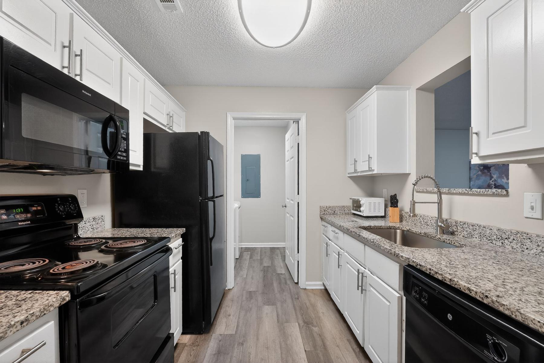 Ballantyne Commons apartment 509 photo 3
