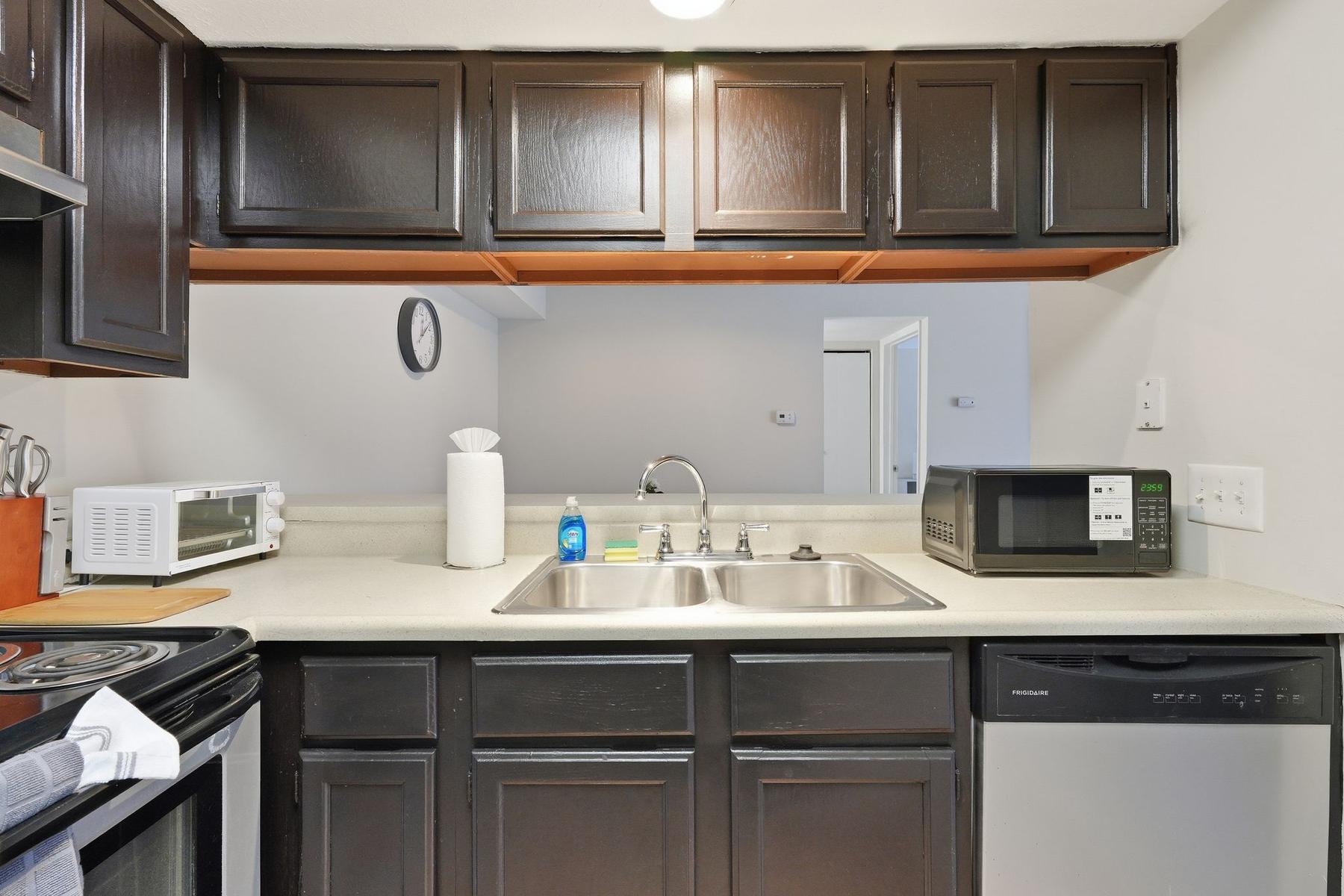 Northwoods apartment 128-2D photo 3