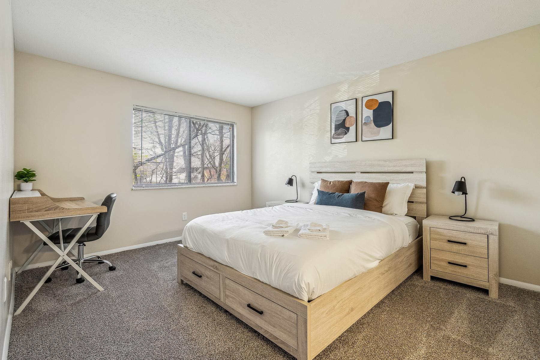Northwoods apartment 8083-2C photo 2