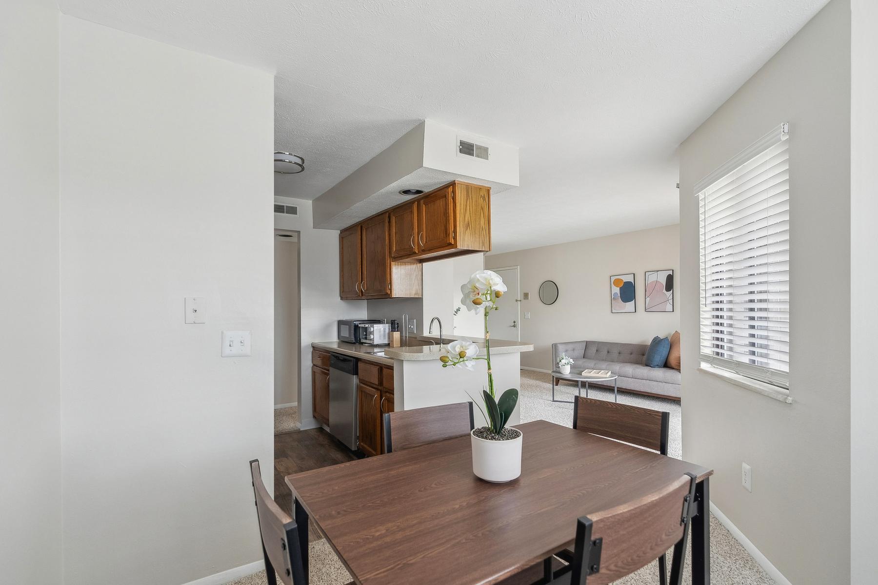 Northwoods apartment 8087-3C photo 5
