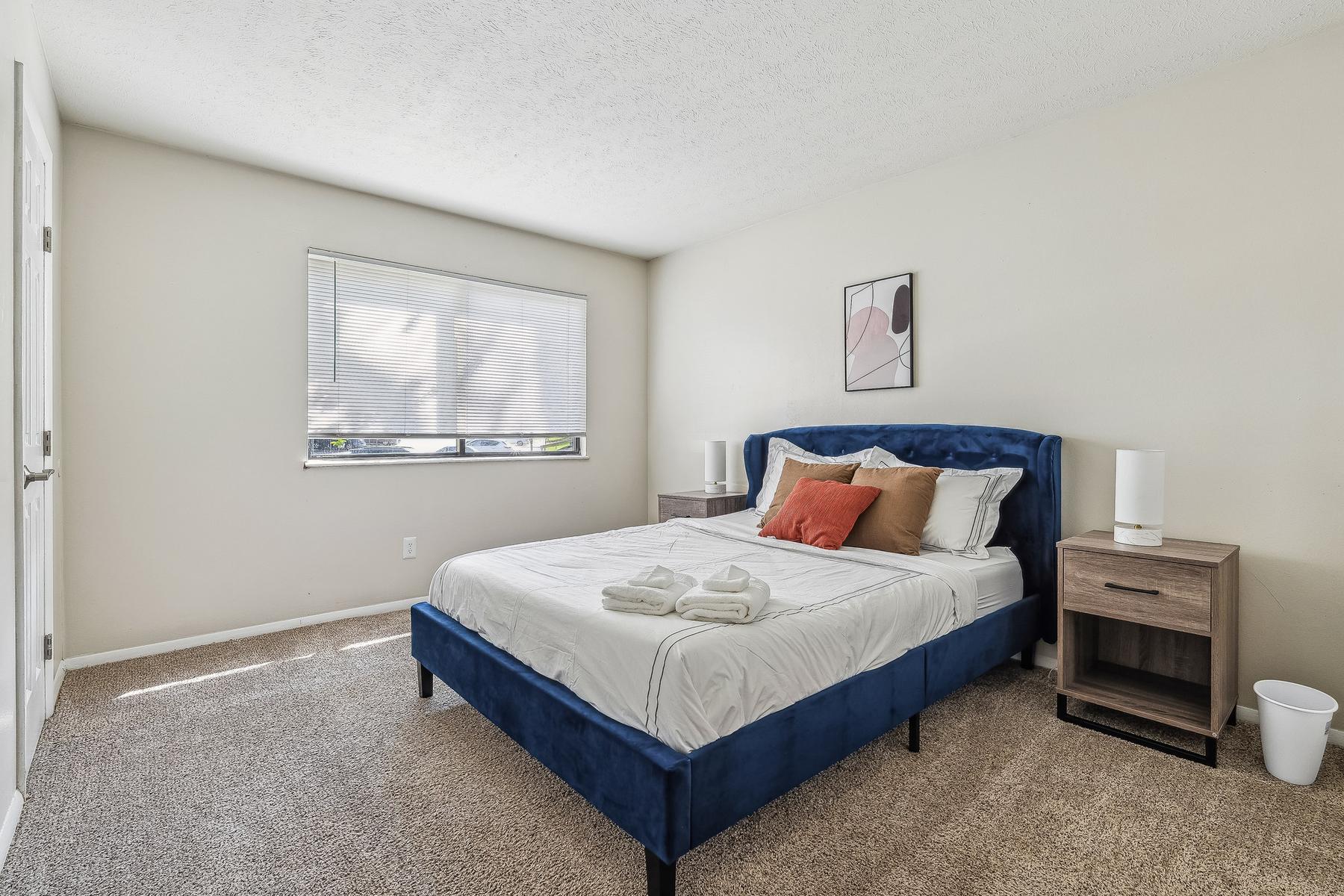 Northwoods apartment 8099-1D photo 2
