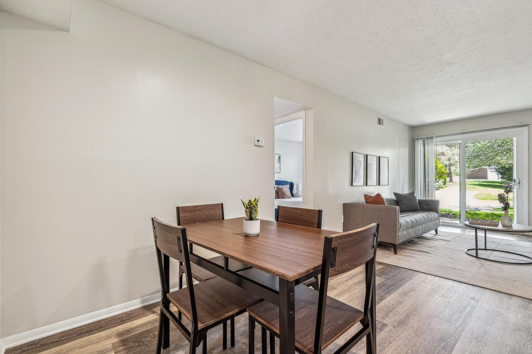 Northwoods apartment 8099-1D photo 5