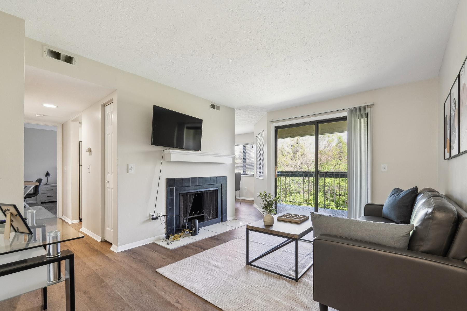 Furnished apartment at Northwoods in Columbus