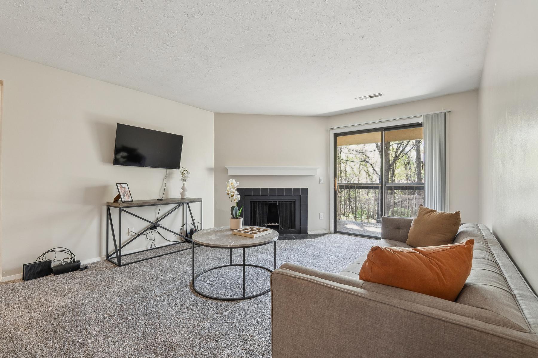Northwoods apartment 8129-2B