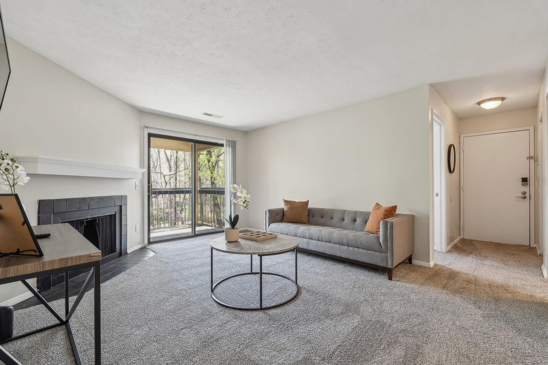 Northwoods apartment 8129-2B photo 4