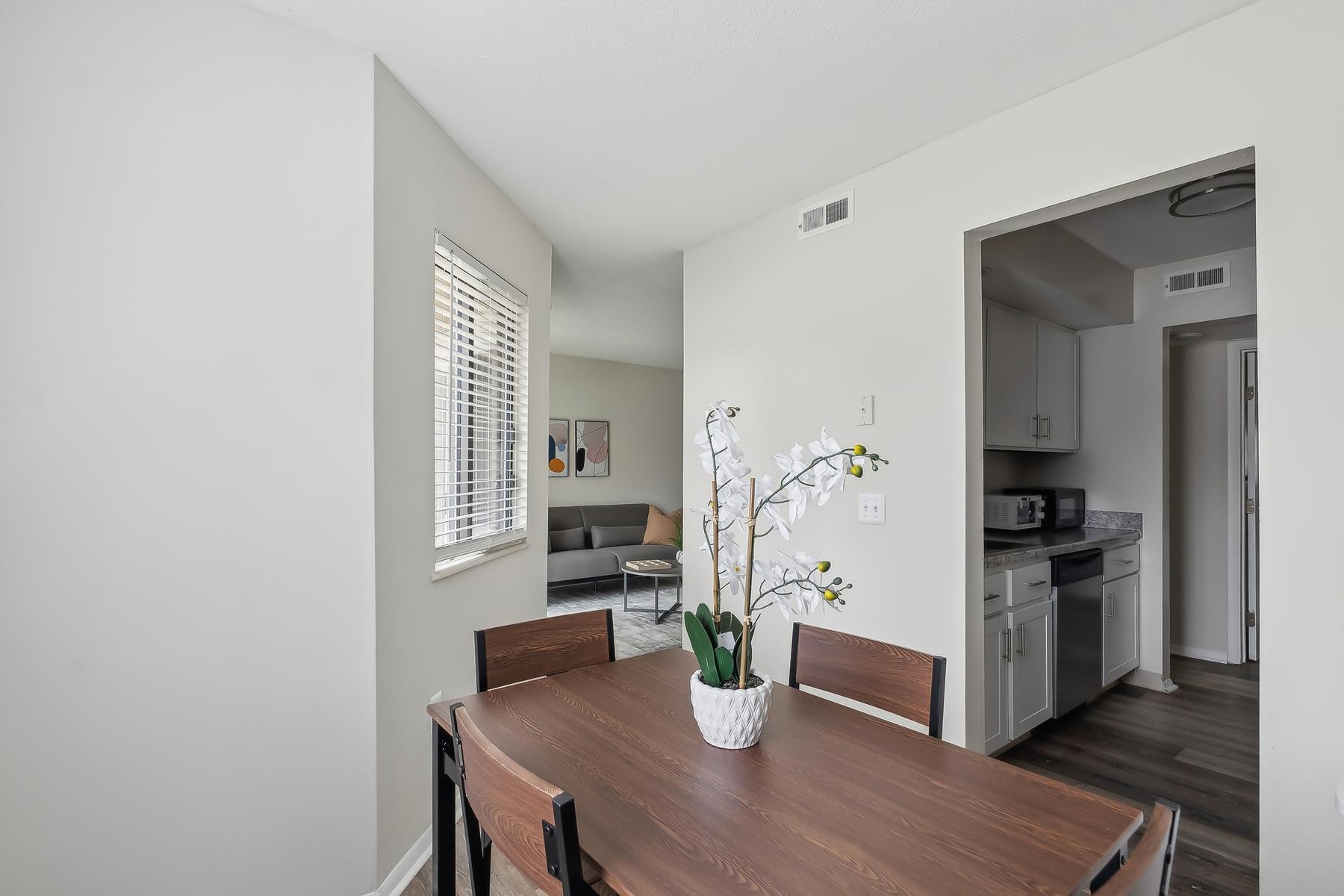 Northwoods apartment 8241-1A photo 5