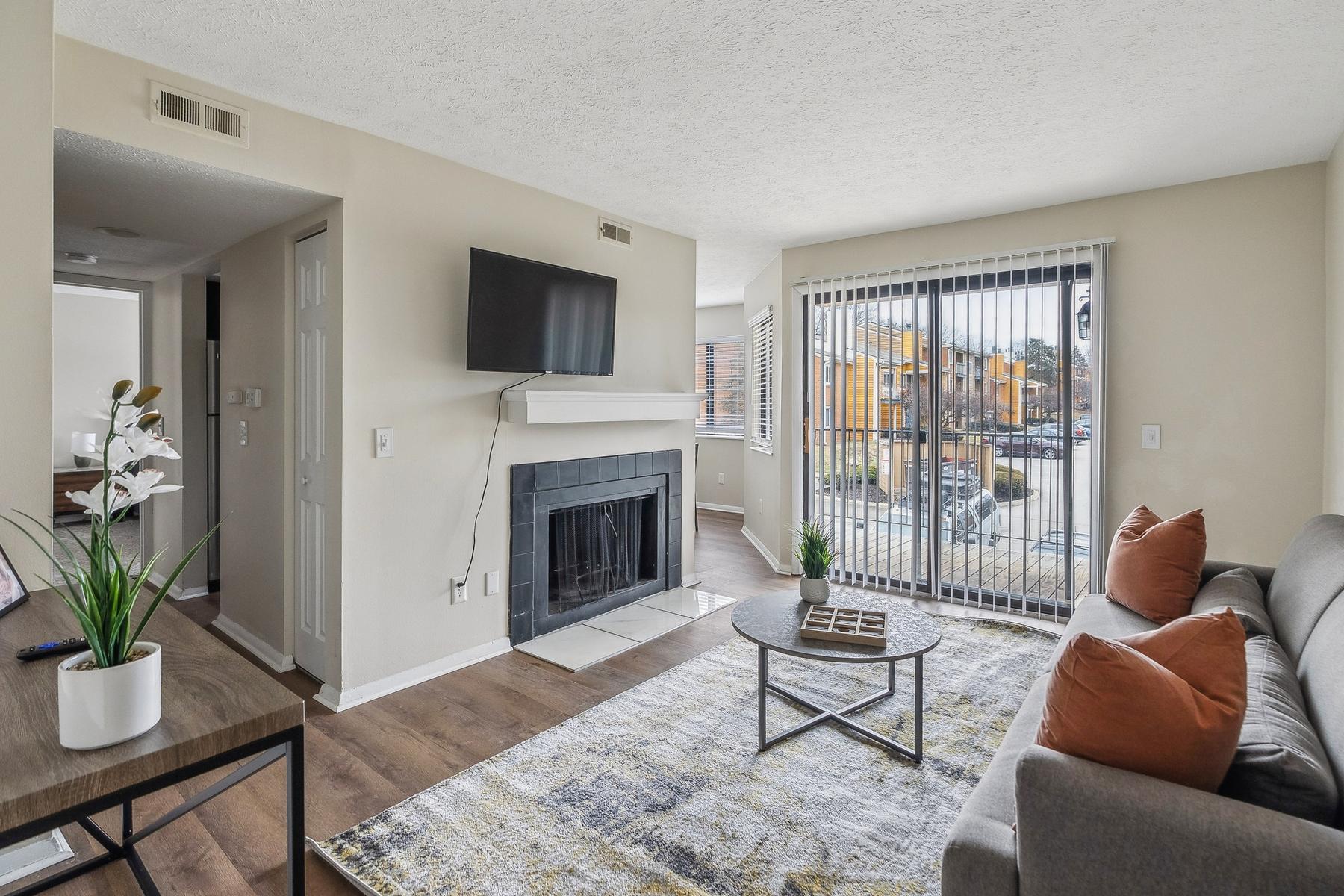 Northwoods apartment 8245-1D photo 4